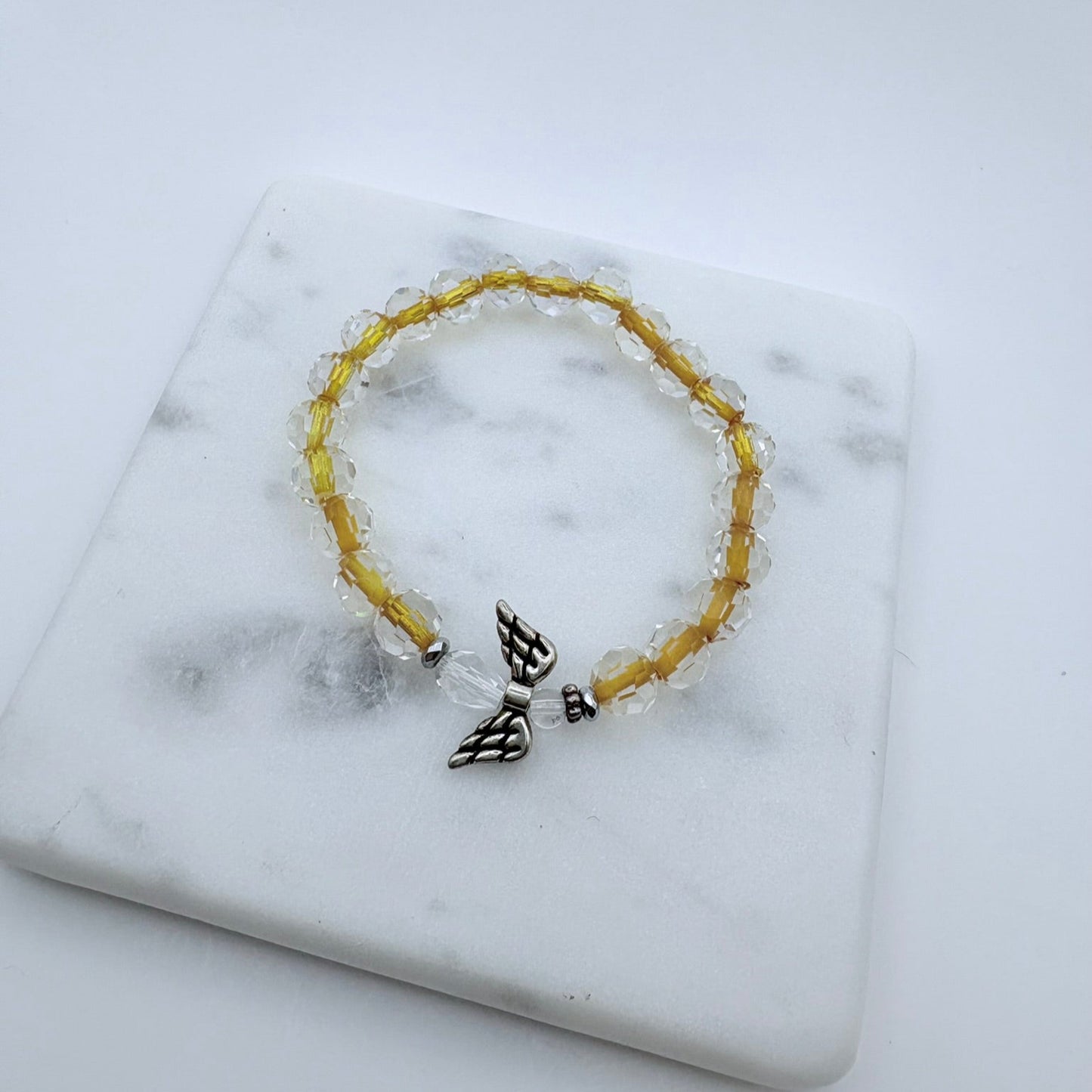 Thin Gold Line Beaded Bracelet