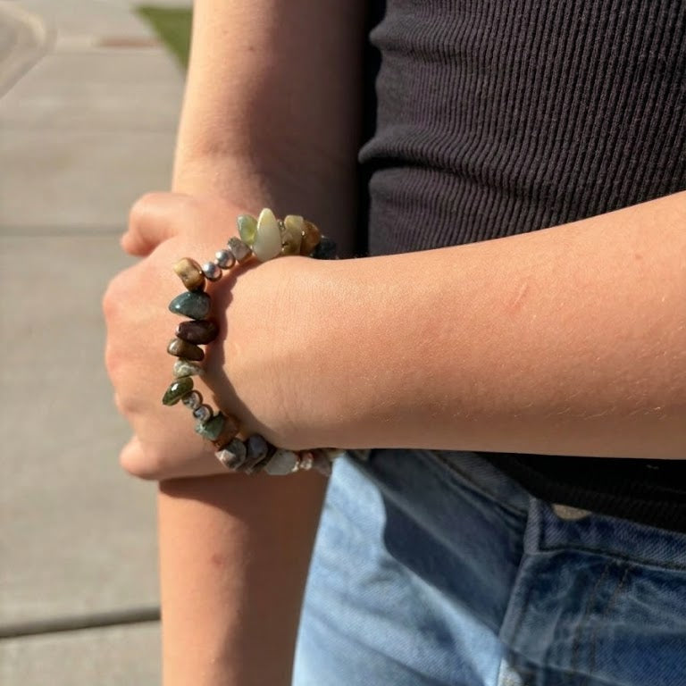 Agate Chip Beaded Bracelet