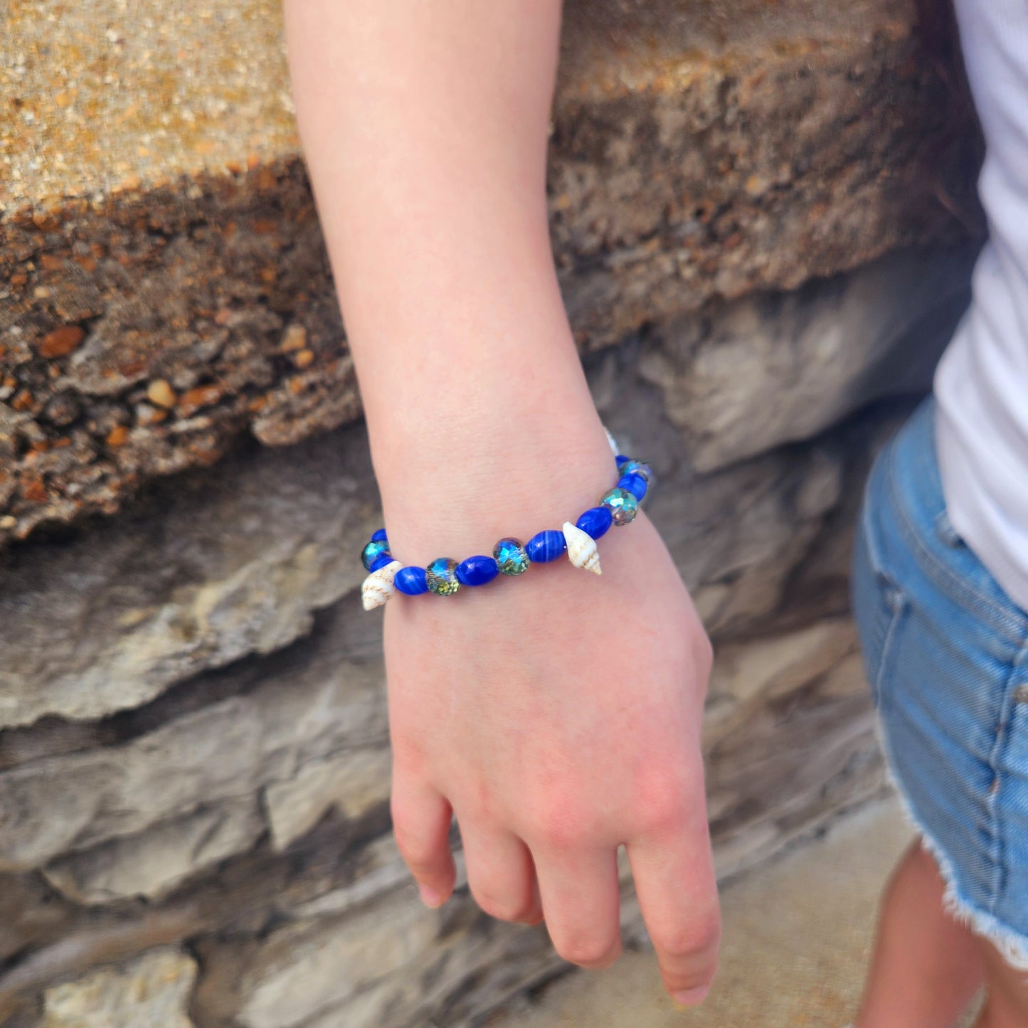 Coastal Shell Beaded Bracelet