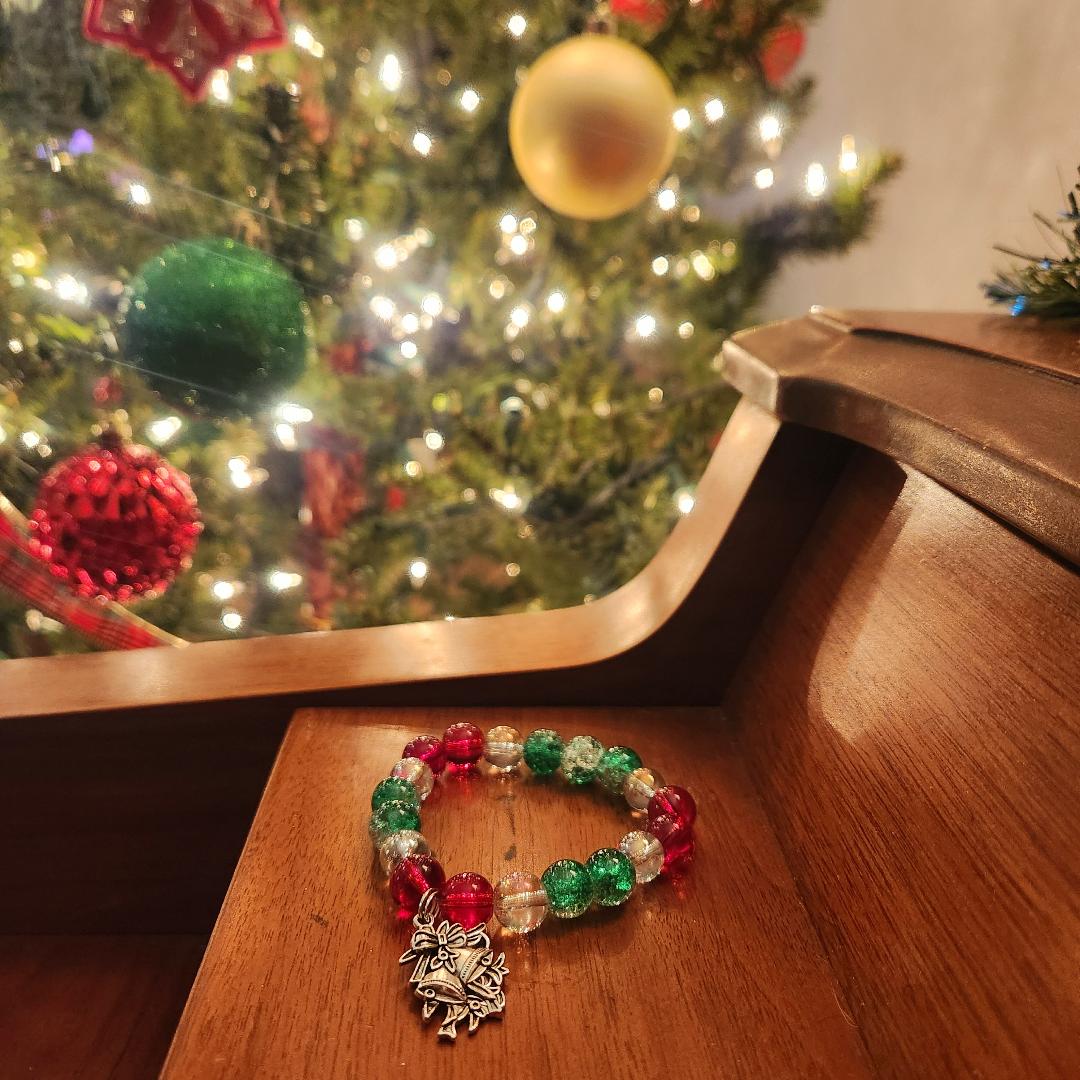 Holiday Bells Beaded Charm Bracelet