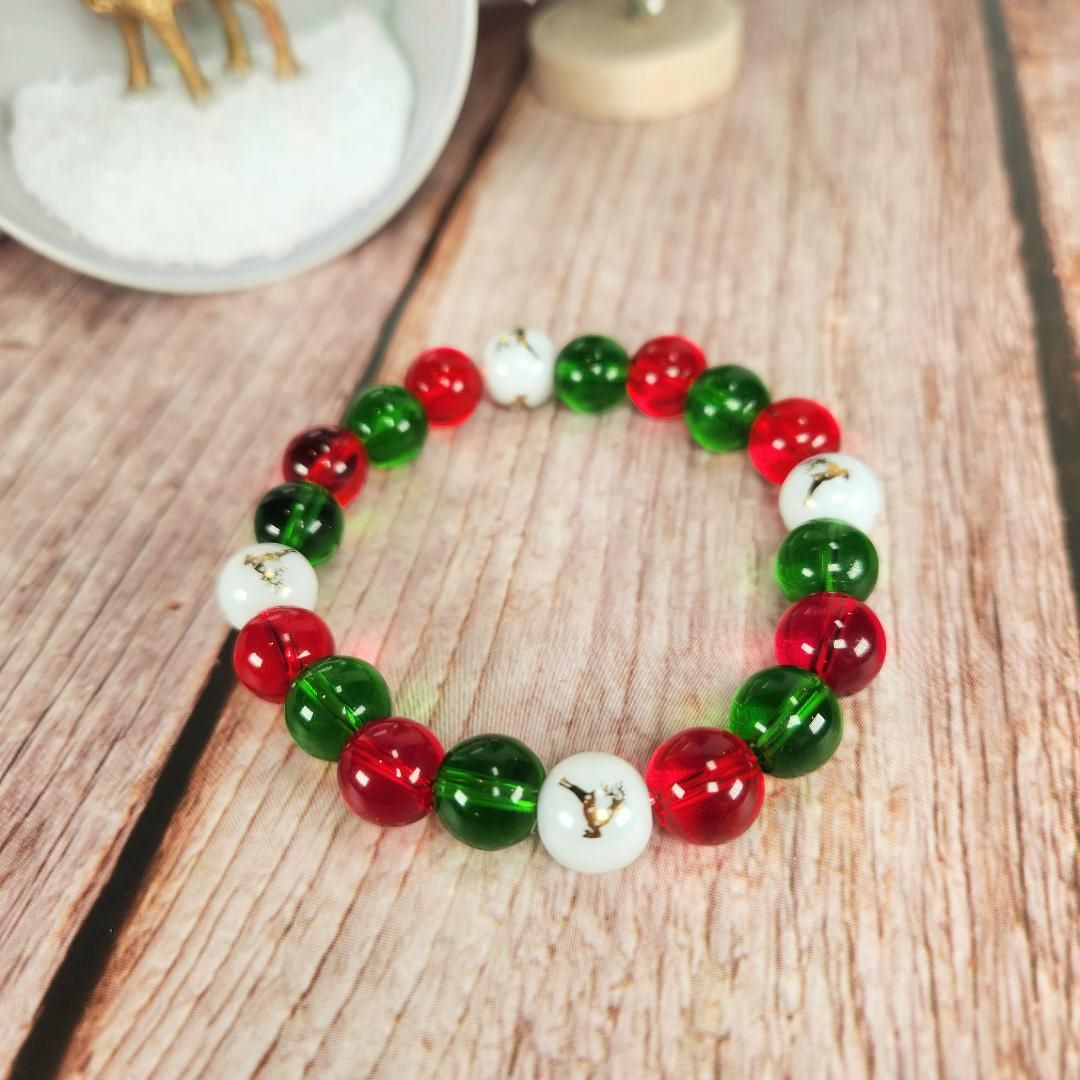 Red Green Reindeer Beaded Bracelet